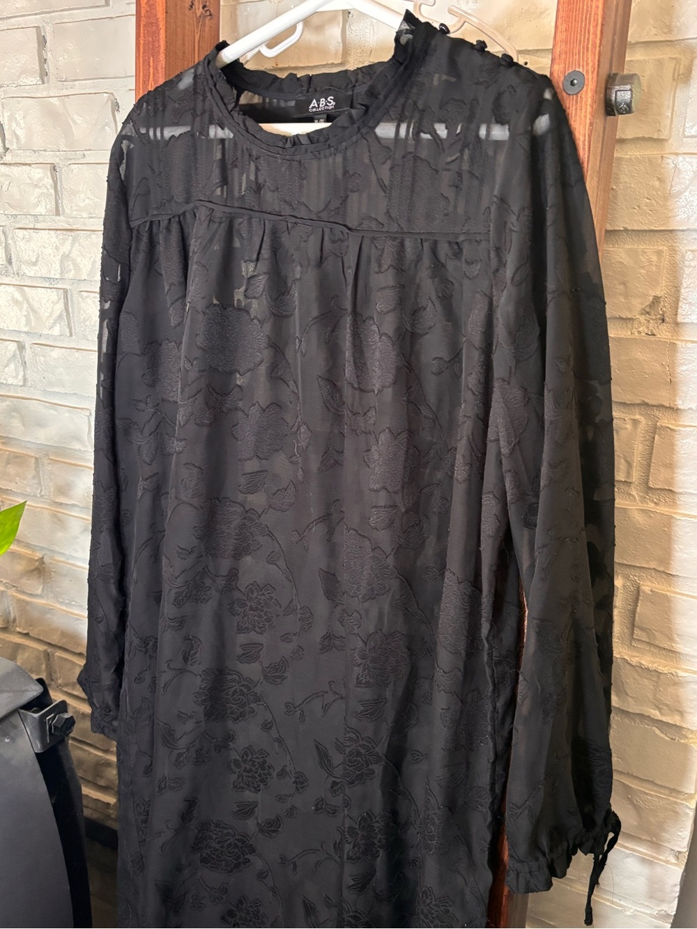 Black Sheer Floral Mini Dress XL - Picture 3 of 6